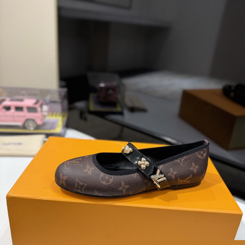LV flat shoes